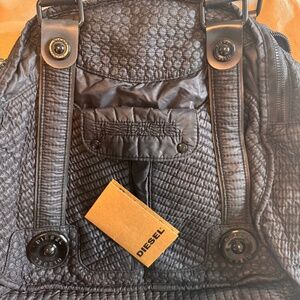 Vintage Y2K Diesel Quilted Nylon Shoulder/Hobo Bag – DSL-1978 Snaps – Black